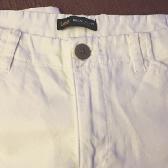 Lee Regular Fit White Chino Walkshort Size 18 NWOT - Picture 4 of 5